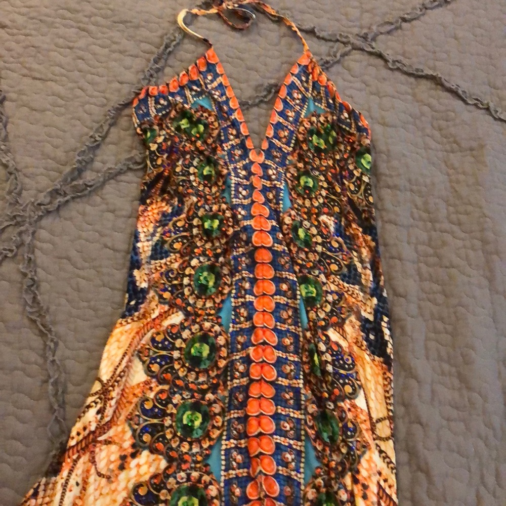 High low lightwght tropical dress w embellishment